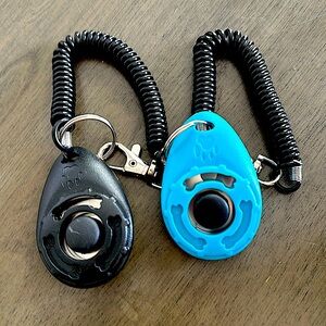 Pet Training Clicker Set of 2 With Instructions BNWT